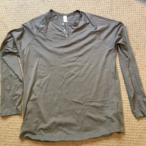 Alternative Apparel 100% organic cotton Henley - slim fit - L